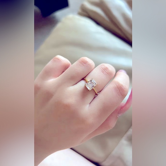 New: GLAM Stunning Radiant Colorless Emerald Cut Solitaire Gem Sparkle & Shine - Picture 3 of 16